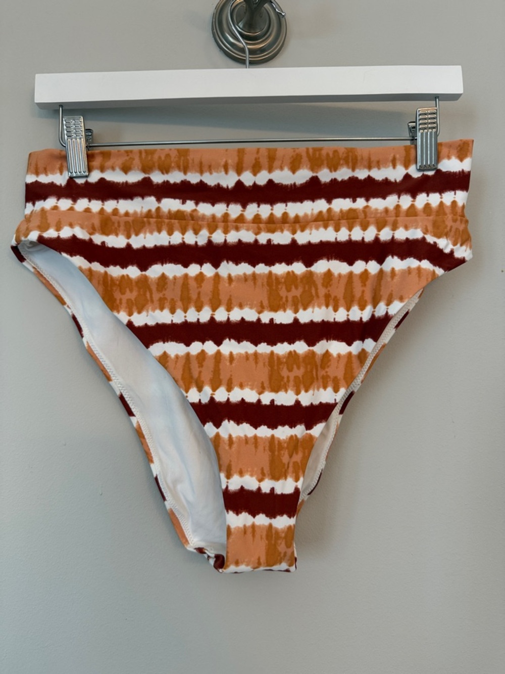 High-Waist Tie-Dye Stripe Bottoms